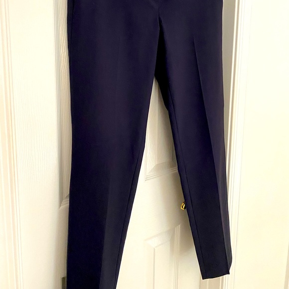 ✨ HOST PICK ✨ Elie Tahari Leena Pant - 6 - Wool Crepe Mid-Rise Pants - Navy Blue - Picture 5 of 11